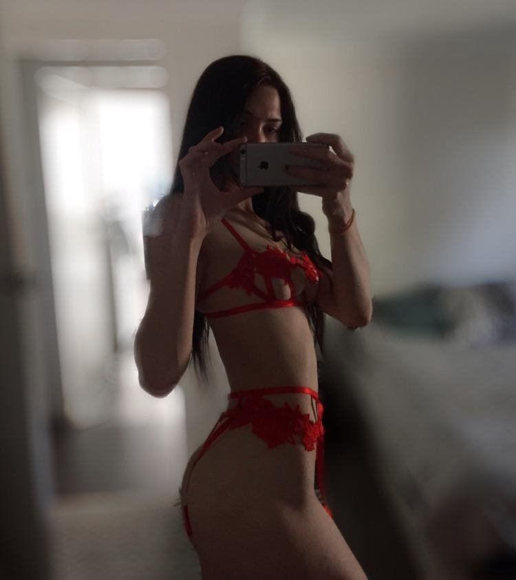 YOUNG, HORNY, PLAYFUL 💋😈