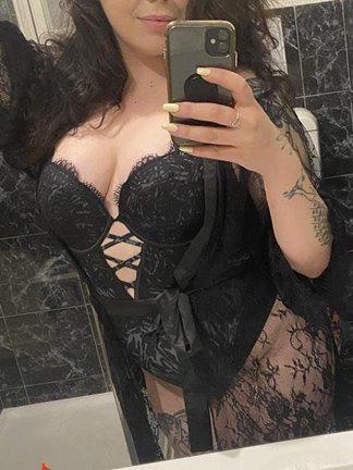 LEXI - CURVY ALTERNATIVE GF AVAILABLE NOW