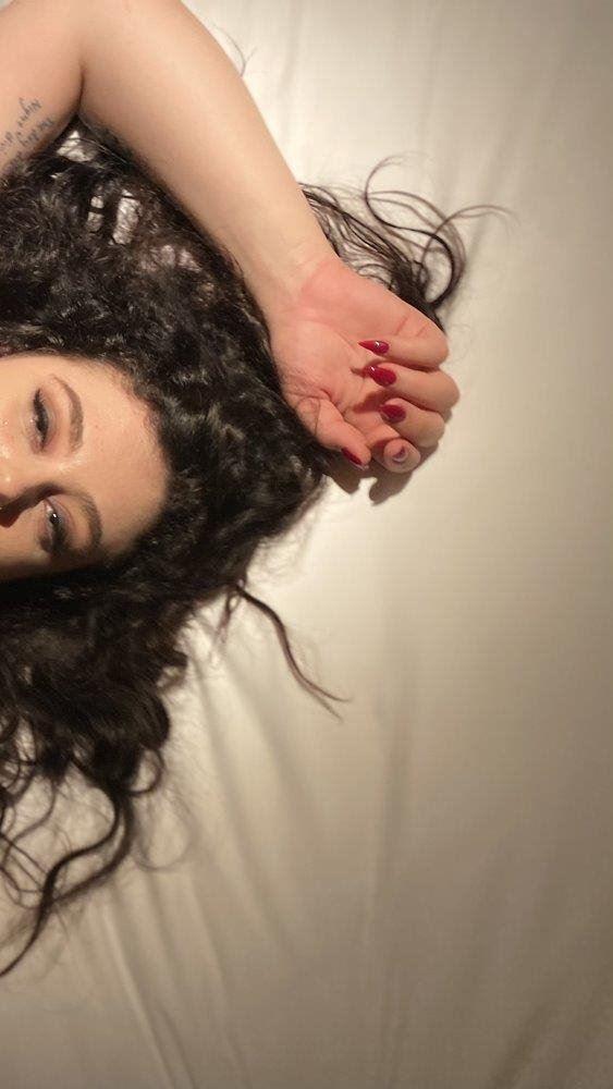 LEXI - CURVY ALTERNATIVE GF AVAILABLE NOW