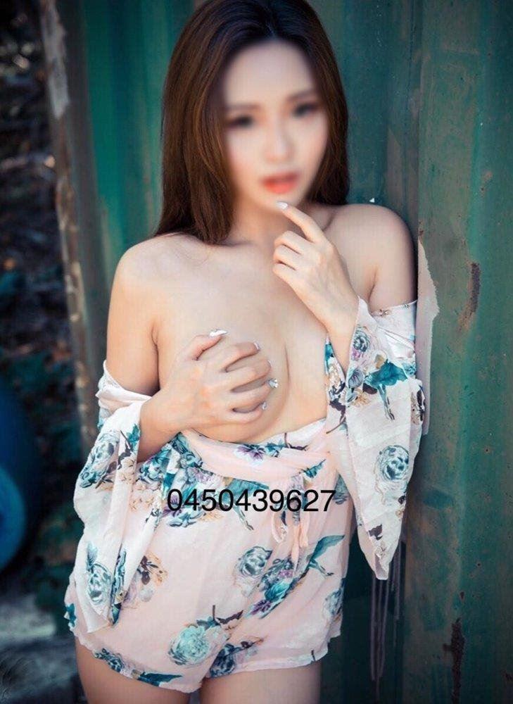 Threesome Stunning Asian D cup attraction & Passionate GFE Right girl for you