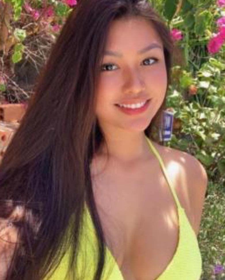 🩸100% New New 🩸sexy，busty，passionate kiss