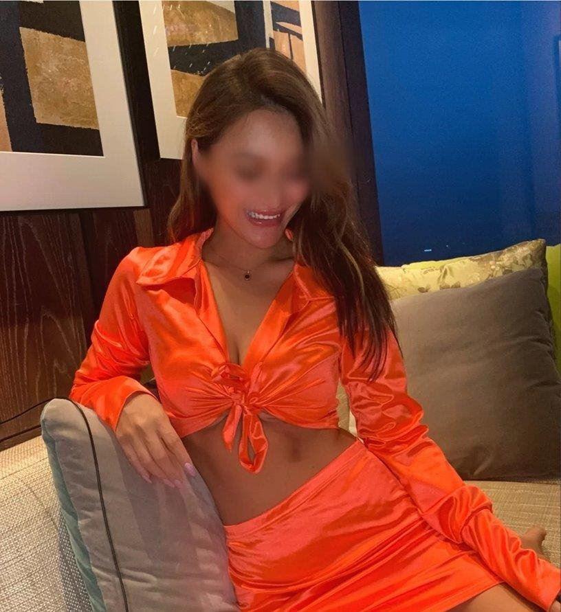 $100 $100 Elegant Mix Body Rub Queen Beauty