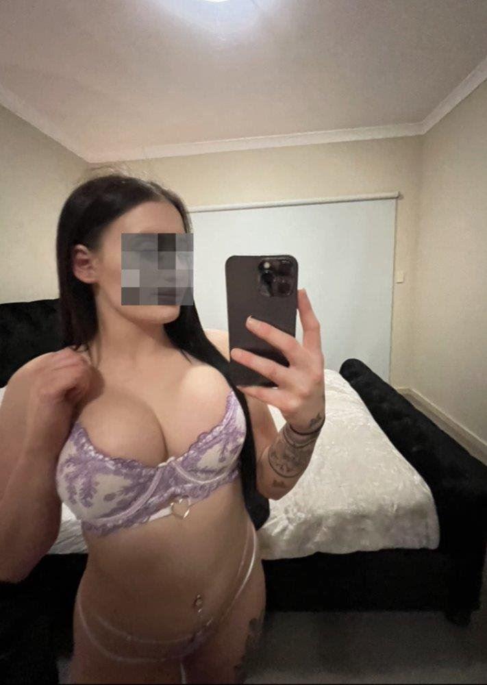 Young Perth girl who just wants to please