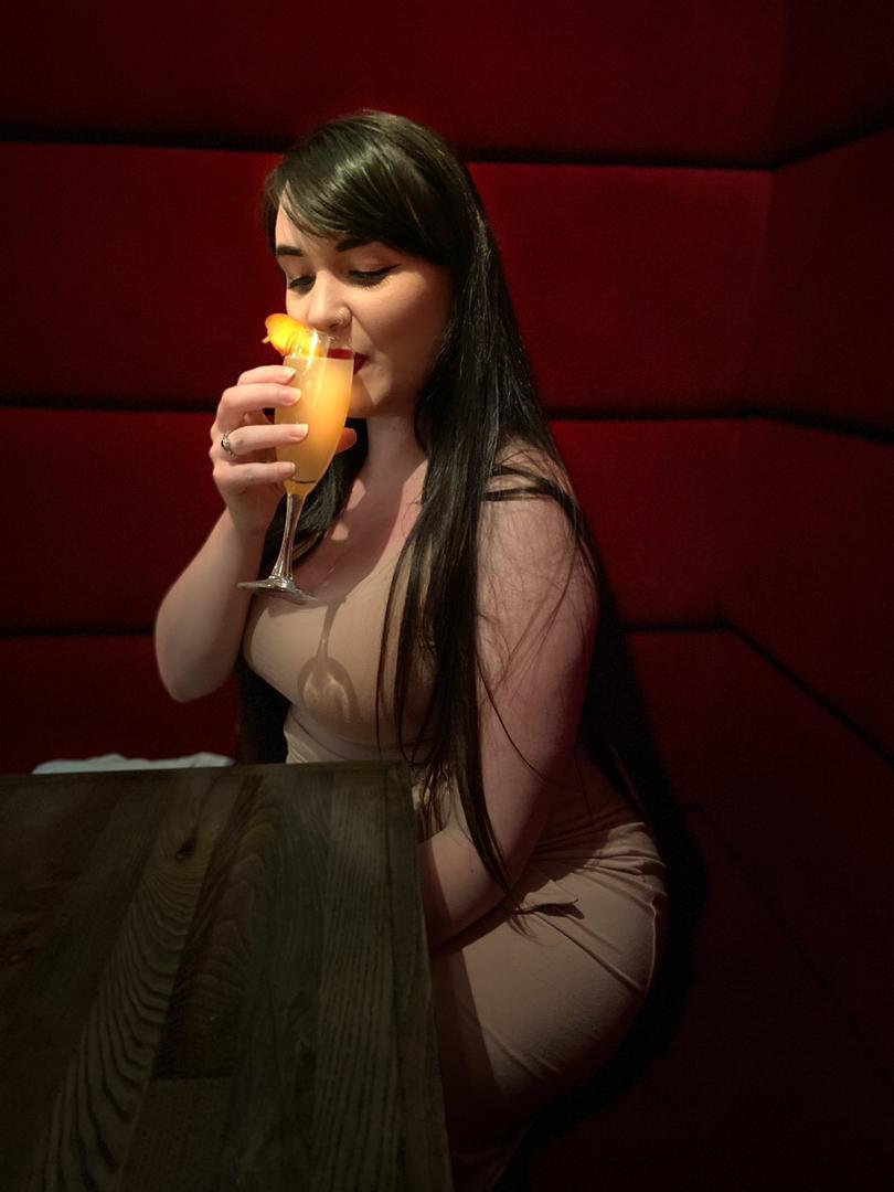 I am down and available to meet up with you good..👅🍆