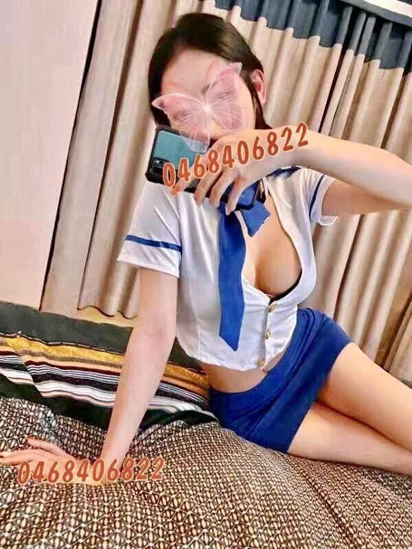 Sexy Slim Girl 100%real Pic – Young Pure Busty Dcup Hottie! UNI student / pic verified!