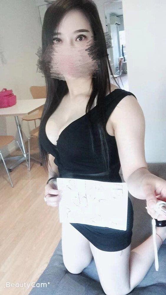 N or River Horny girls 3girls Extras In and Out