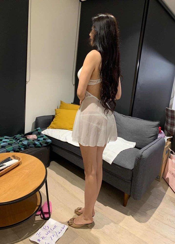 Waiting you into my tight little bottle