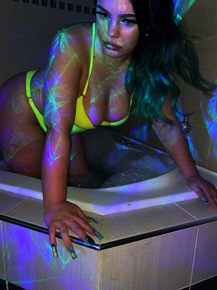 Electra Minx - Electric & Devious Aussie - 0432 222 946