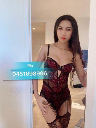 Hot Pia Young Asian Ladyboy