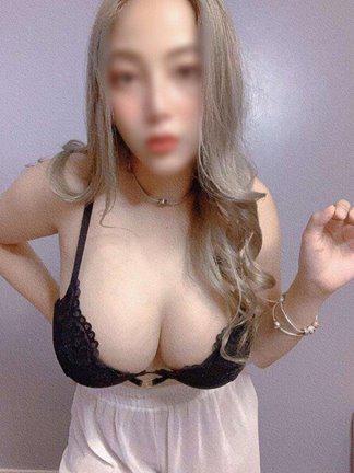 JUST ARRIVED ! Amazing girlfriend experience and massage