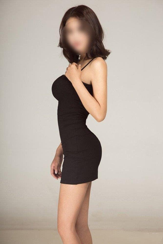 👄👄Young young young Asian👄 👄You don't want to Miss out!!!