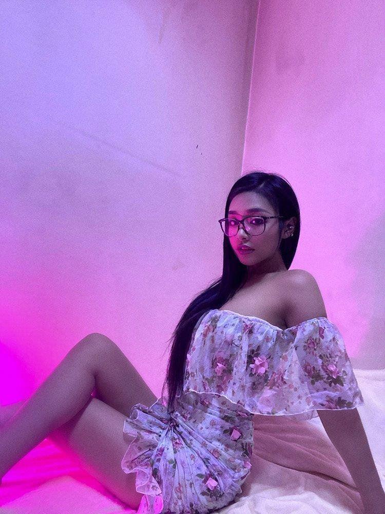 💋 Super cute Aussie with a dash of islander