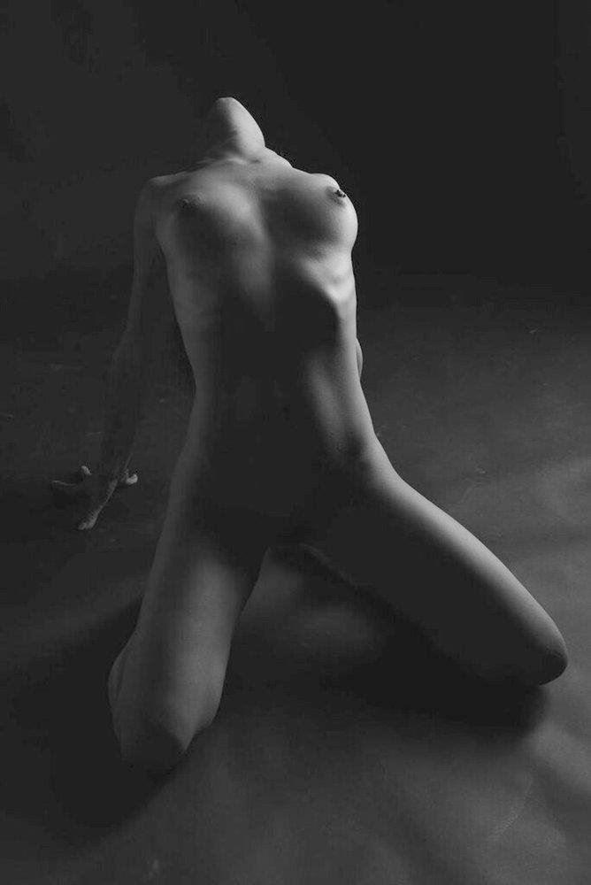 Julia Engel 0487 977 707