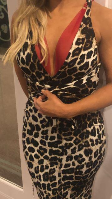 Sensual Zara ready to play with you