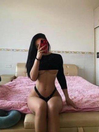 GFE 21 Yrs 36DD Show Model GFE Gorgeous Pretty Fun