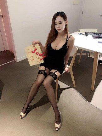 girl in CBD with good service