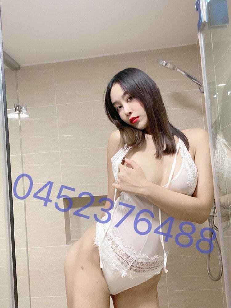 😘Sexy and Cute Korean girl 💯 Real😍😍
