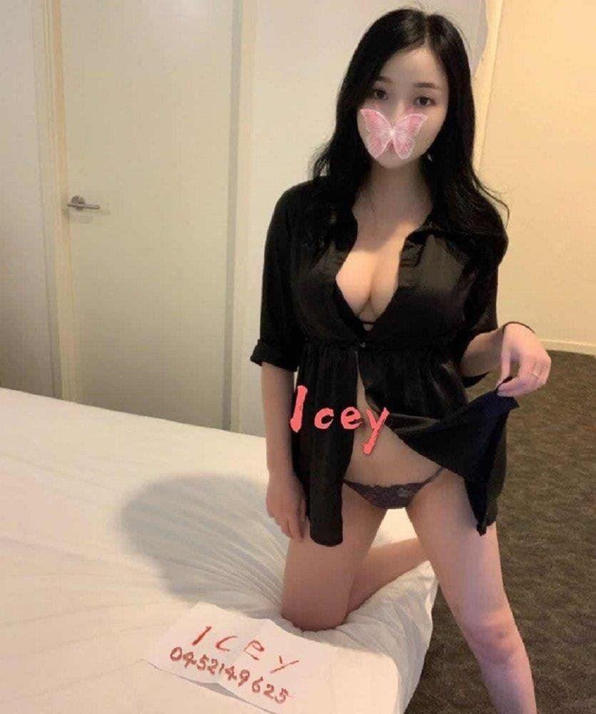 SOFT NATURAL BUSTY. GFE ESCORT SERVICE, MASSAGE SOFT NATURAL BUSTY. GFE ESCORT SERVICE, MASSAGE