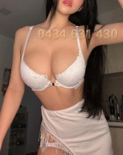 BUSTY ASIAN🍒0434 631 430🍒Stunning Mix Young sexy Insane body new here ⭐️⭐️