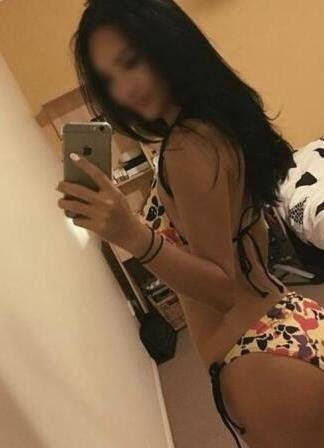 21 YEARS OLD Mandy 21 Gym Fit Body Type New Freshly Arrival